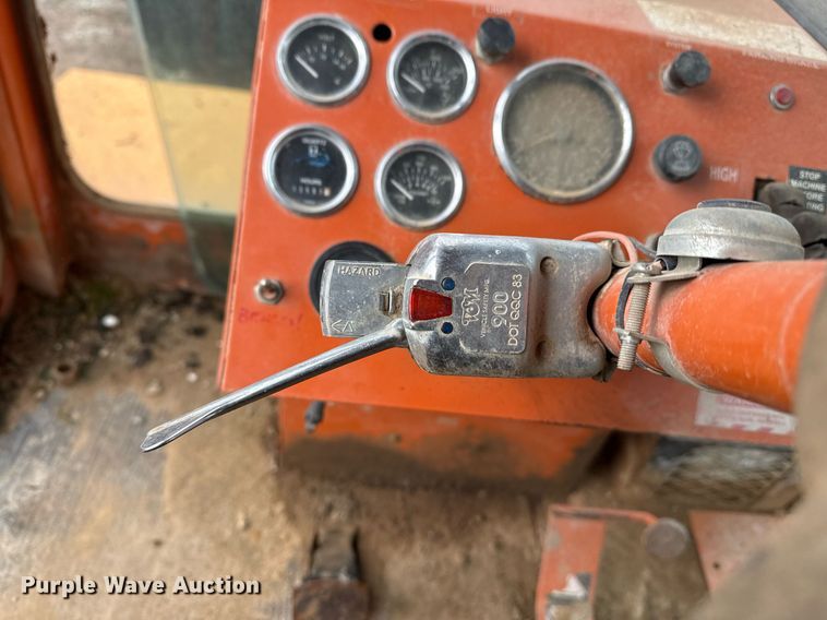 image for item DJ9725 1999 Broce RJ350 broom