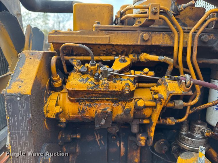 image for item DJ9725 1999 Broce RJ350 broom