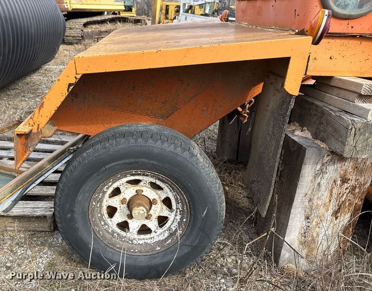 image for item DJ9725 1999 Broce RJ350 broom