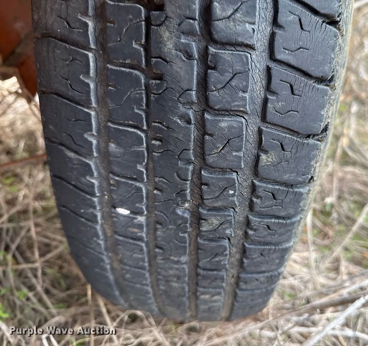 image for item DJ9725 1999 Broce RJ350 broom