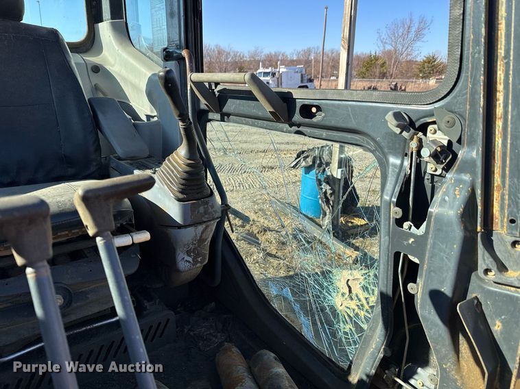 image for item DJ9726 2002 Komatsu PC200LC-7 excavator