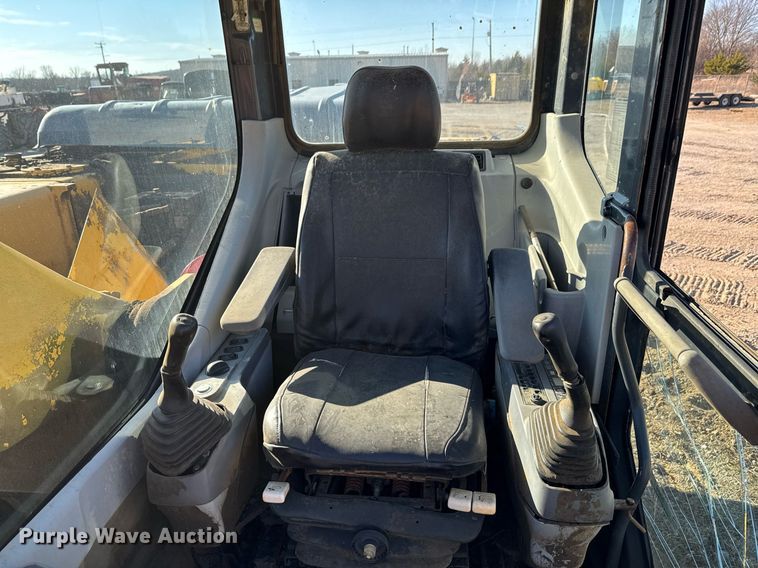 image for item DJ9726 2002 Komatsu PC200LC-7 excavator