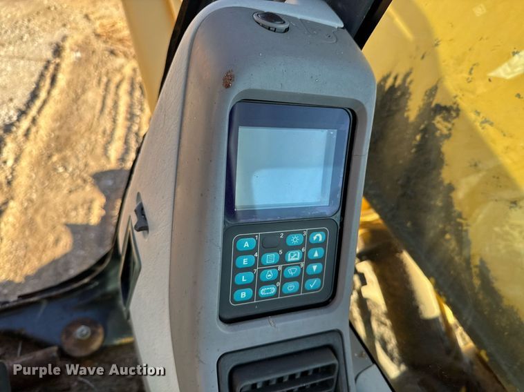 image for item DJ9726 2002 Komatsu PC200LC-7 excavator