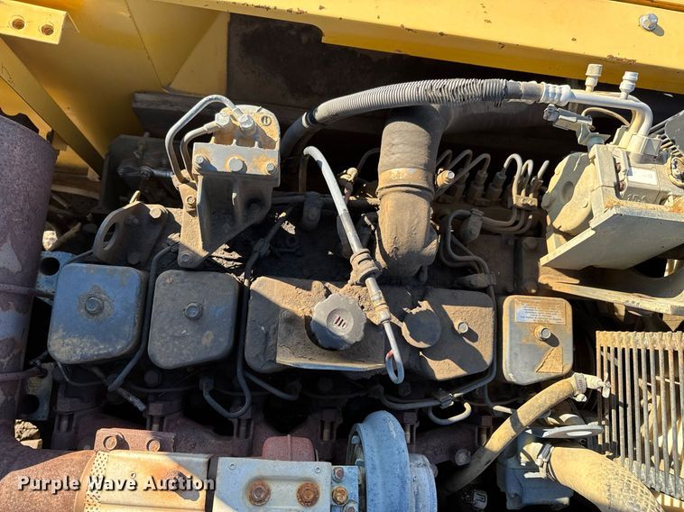 image for item DJ9726 2002 Komatsu PC200LC-7 excavator