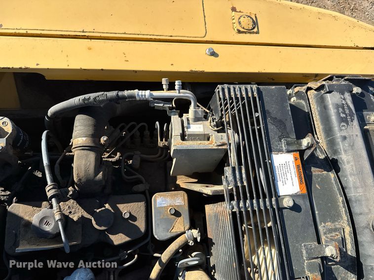 image for item DJ9726 2002 Komatsu PC200LC-7 excavator