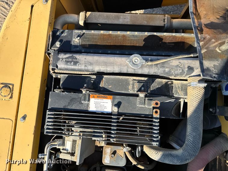 image for item DJ9726 2002 Komatsu PC200LC-7 excavator