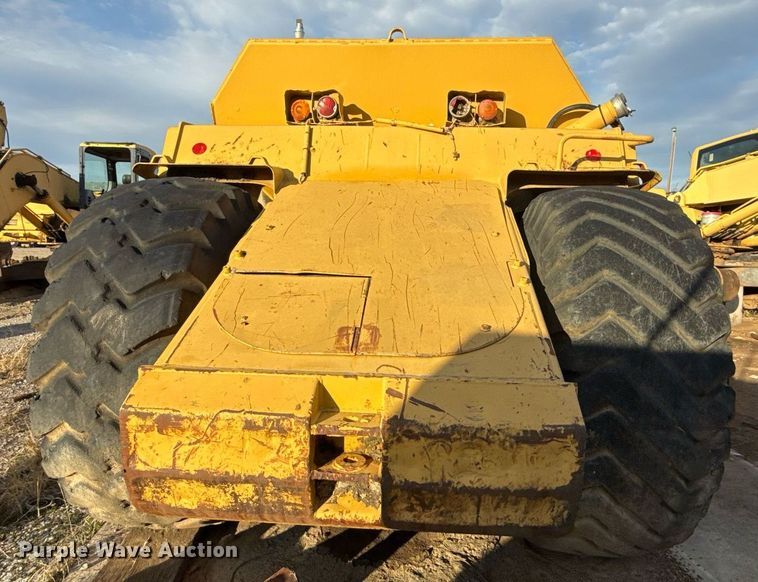 image for item DJ9727 1992 Caterpillar 613C conventional scraper 