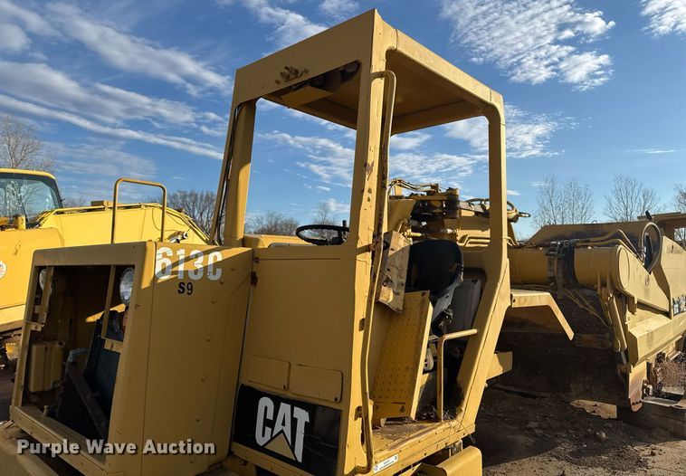 image for item DJ9727 1992 Caterpillar 613C conventional scraper 