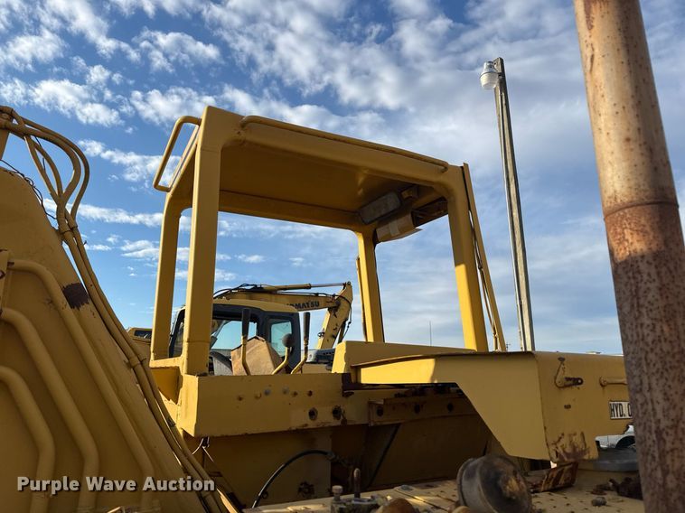 image for item DJ9727 1992 Caterpillar 613C conventional scraper 