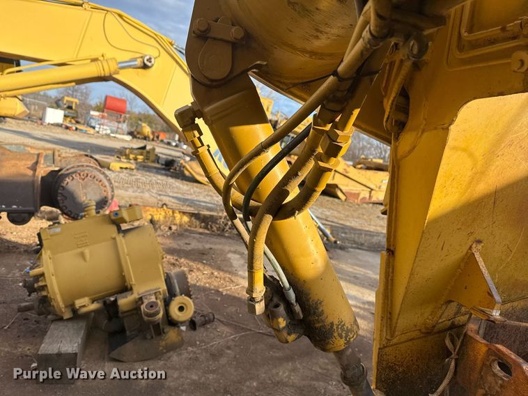 image for item DJ9727 1992 Caterpillar 613C conventional scraper 