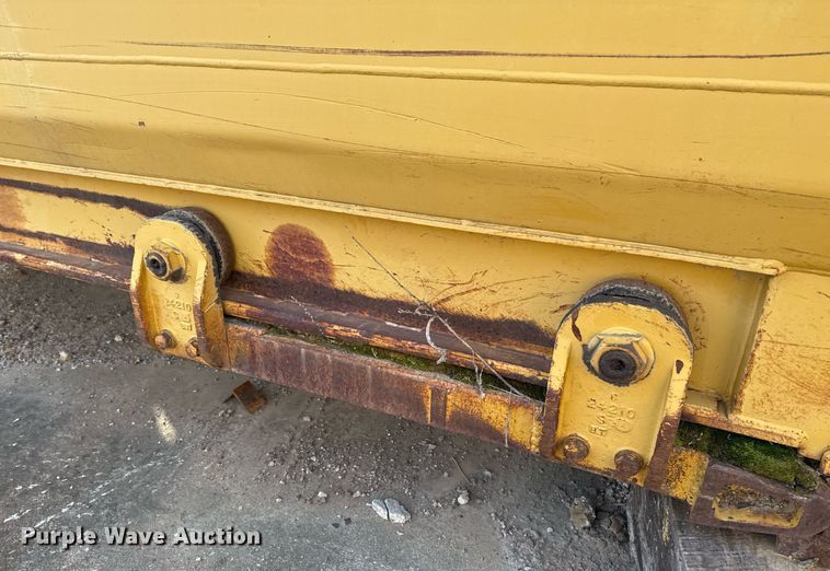 image for item DJ9727 1992 Caterpillar 613C conventional scraper 