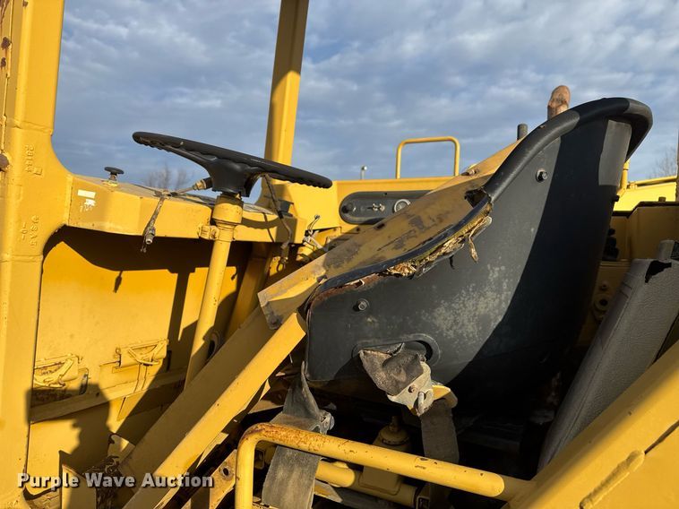 image for item DJ9727 1992 Caterpillar 613C conventional scraper 