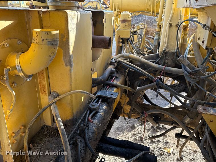 image for item DJ9727 1992 Caterpillar 613C conventional scraper 