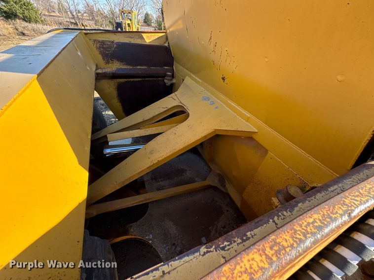 image for item DJ9728 1986 Caterpillar 613C elevating scraper