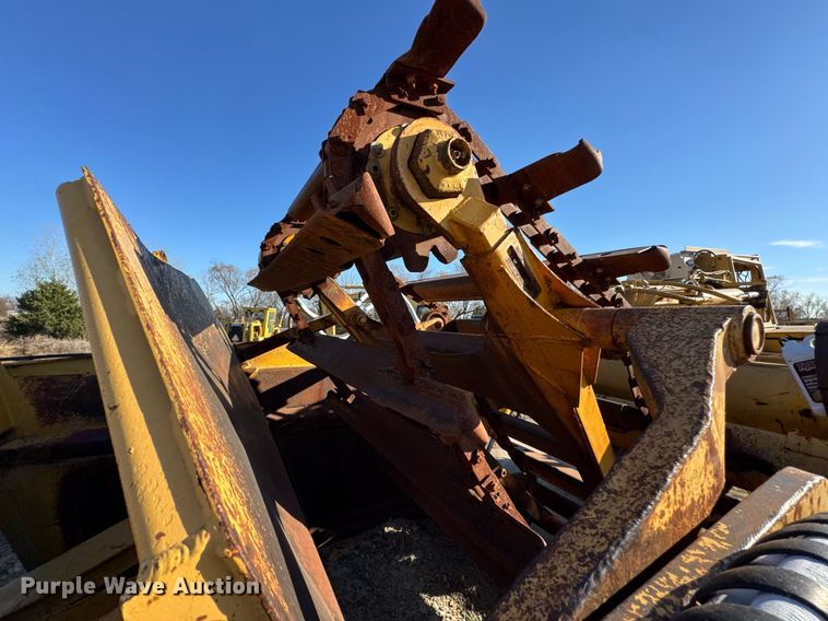 image for item DJ9728 1986 Caterpillar 613C elevating scraper