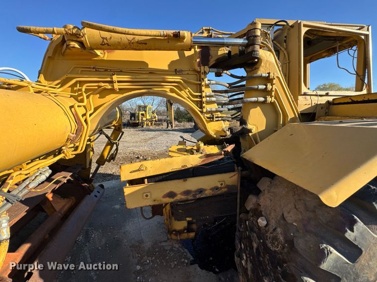 image for item DJ9728 1986 Caterpillar 613C elevating scraper