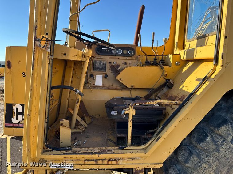 image for item DJ9728 1986 Caterpillar 613C elevating scraper