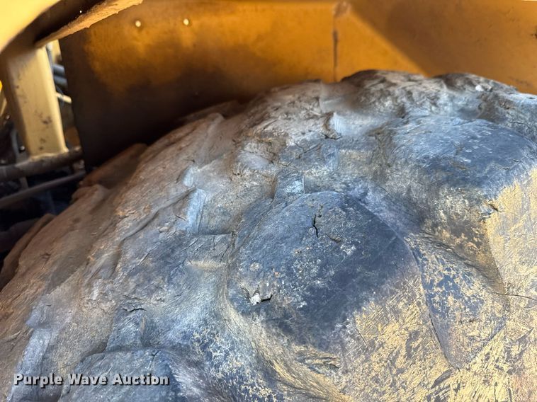 image for item DJ9728 1986 Caterpillar 613C elevating scraper