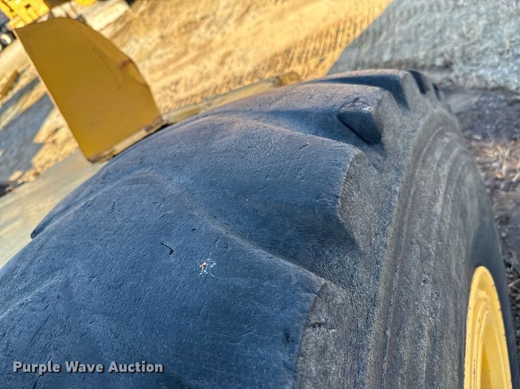 image for item DJ9728 1986 Caterpillar 613C elevating scraper