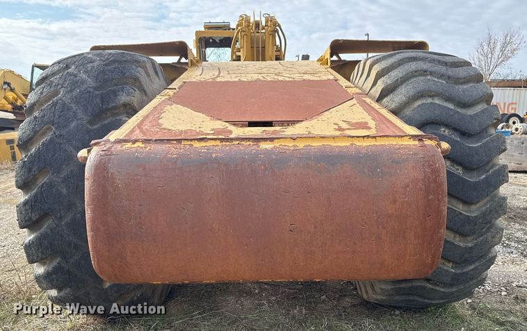 image for item DJ9729 1986 Caterpillar 621B conventional scraper 