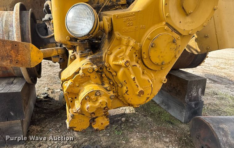 image for item DJ9729 1986 Caterpillar 621B conventional scraper 