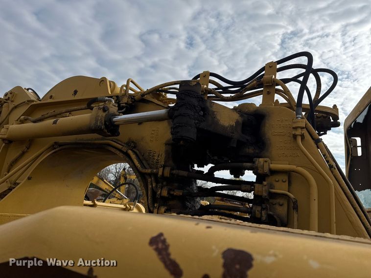 image for item DJ9729 1986 Caterpillar 621B conventional scraper 