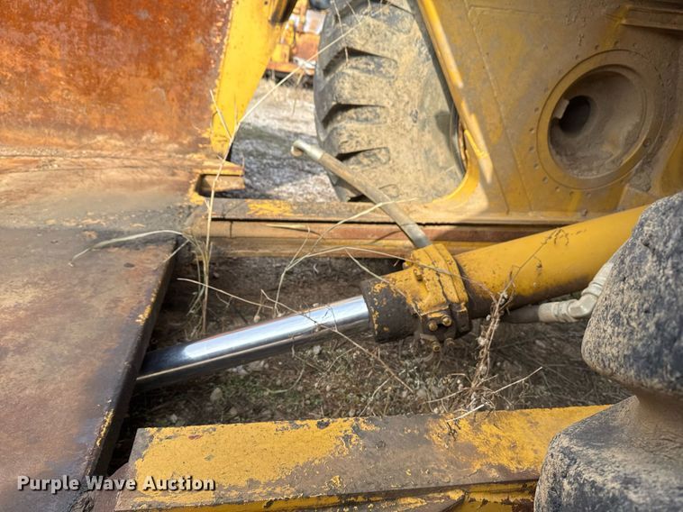 image for item DJ9729 1986 Caterpillar 621B conventional scraper 