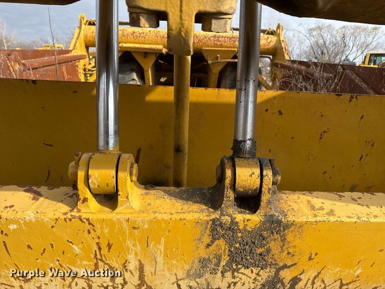 image for item DJ9729 1986 Caterpillar 621B conventional scraper 