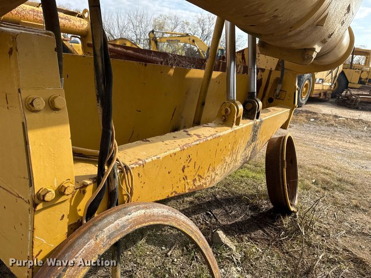 image for item DJ9729 1986 Caterpillar 621B conventional scraper 