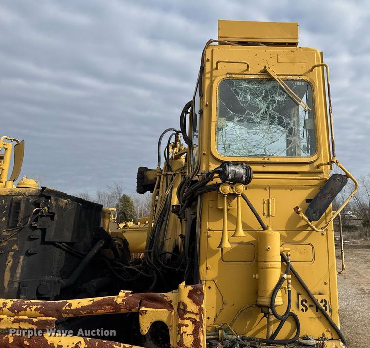 image for item DJ9729 1986 Caterpillar 621B conventional scraper 