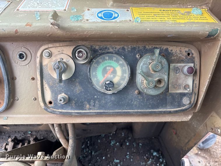 image for item DJ9729 1986 Caterpillar 621B conventional scraper 