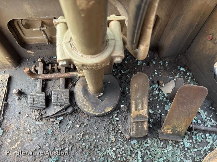 image for item DJ9729 1986 Caterpillar 621B conventional scraper 