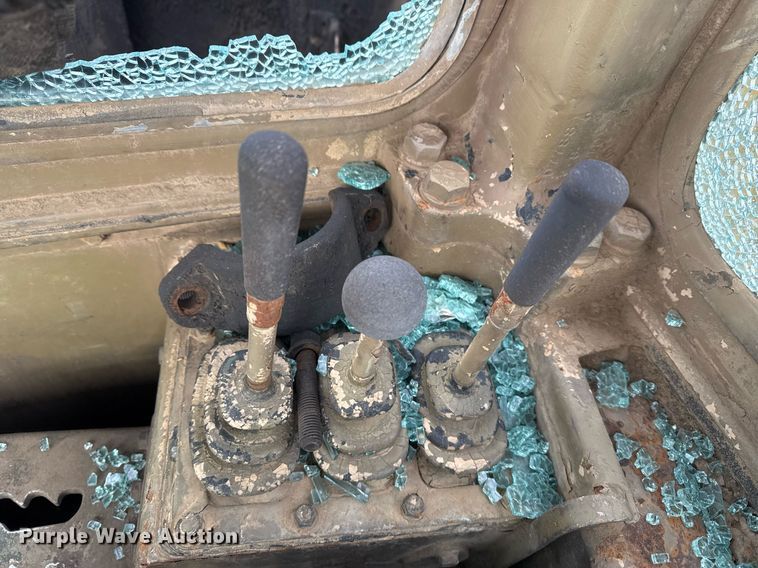 image for item DJ9729 1986 Caterpillar 621B conventional scraper 