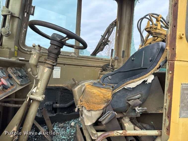 image for item DJ9729 1986 Caterpillar 621B conventional scraper 