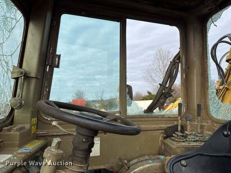 image for item DJ9729 1986 Caterpillar 621B conventional scraper 