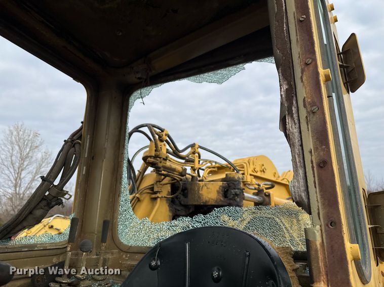 image for item DJ9729 1986 Caterpillar 621B conventional scraper 