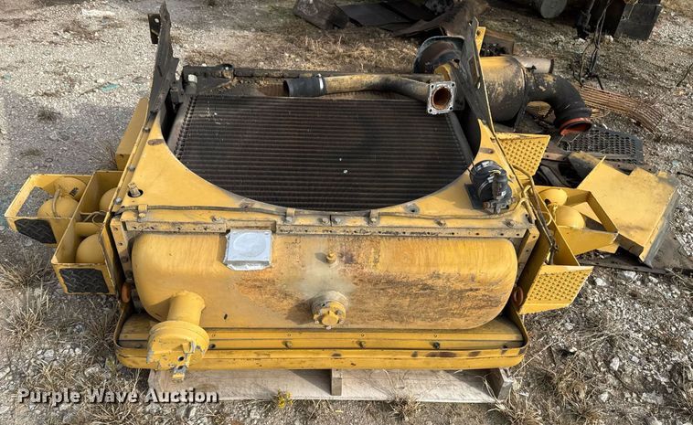 image for item DJ9729 1986 Caterpillar 621B conventional scraper 