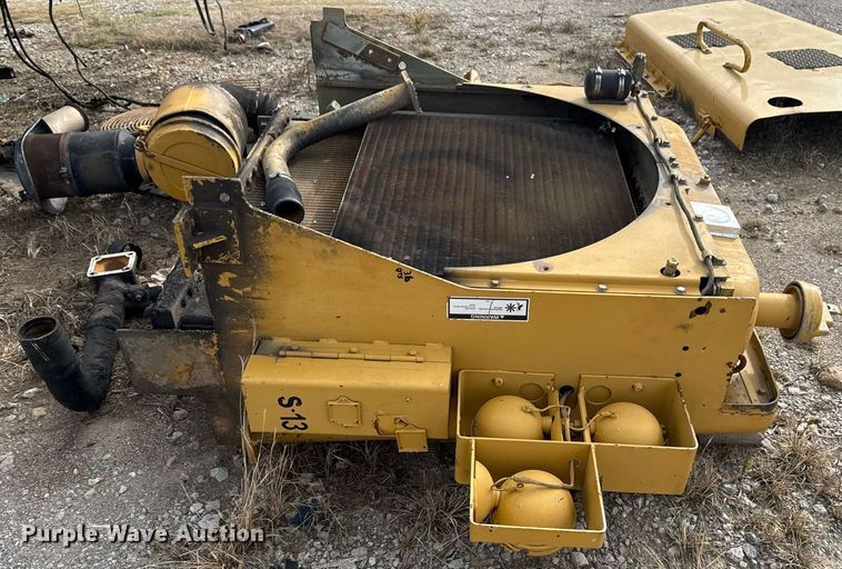 image for item DJ9729 1986 Caterpillar 621B conventional scraper 