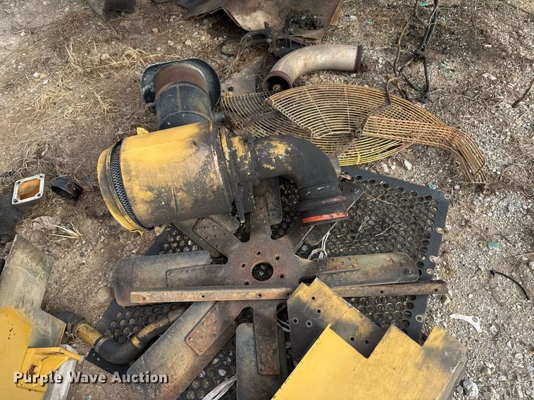 image for item DJ9729 1986 Caterpillar 621B conventional scraper 