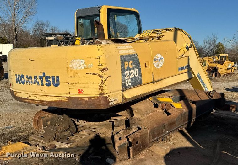 image for item DJ9730 2006 Komatsu PC220LC-8 excavator