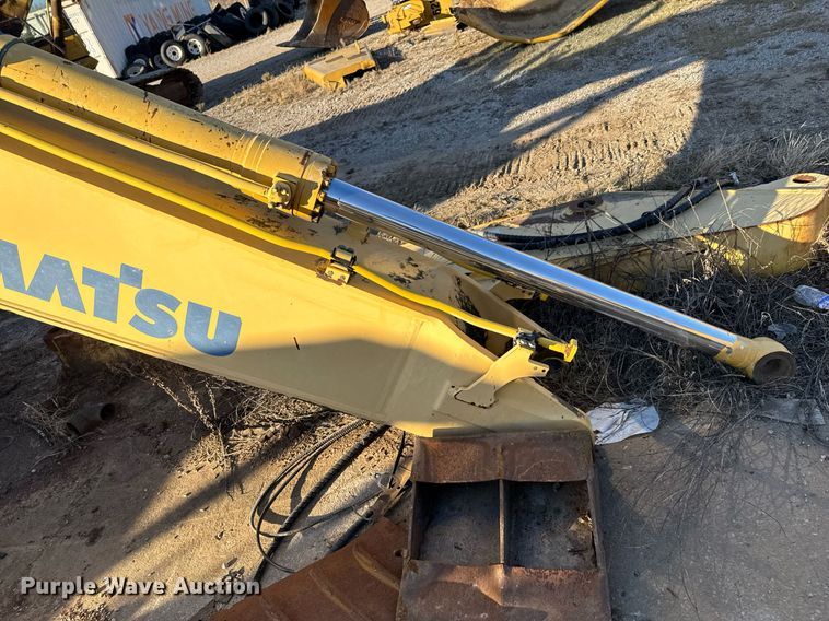 image for item DJ9730 2006 Komatsu PC220LC-8 excavator