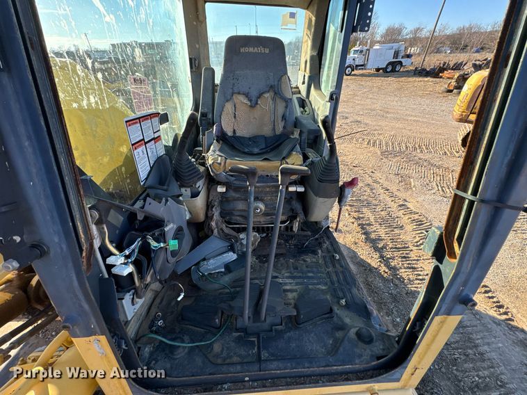 image for item DJ9730 2006 Komatsu PC220LC-8 excavator