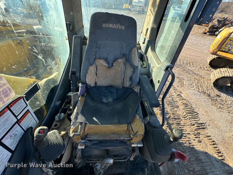 image for item DJ9730 2006 Komatsu PC220LC-8 excavator