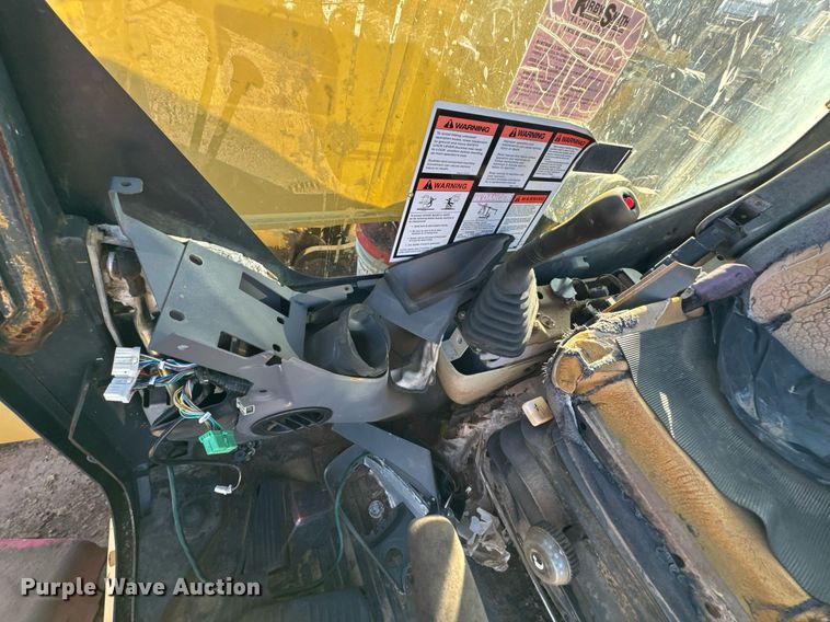 image for item DJ9730 2006 Komatsu PC220LC-8 excavator