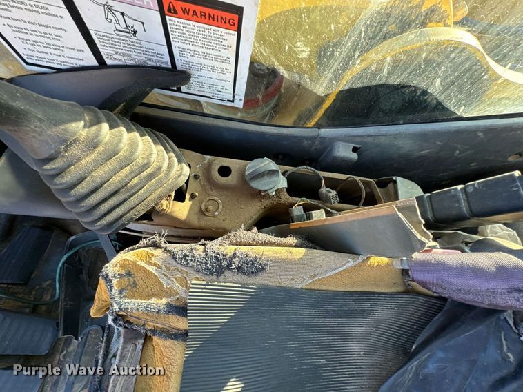 image for item DJ9730 2006 Komatsu PC220LC-8 excavator