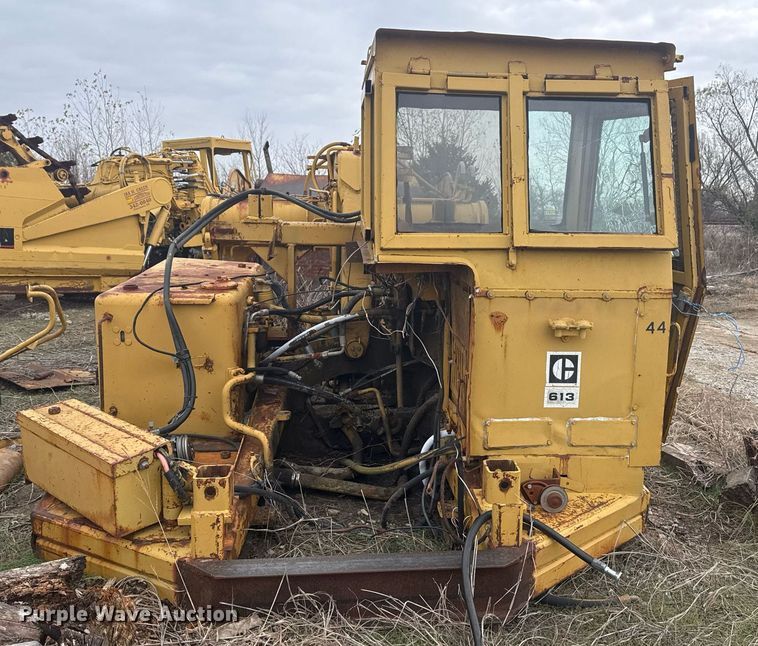 image for item DJ9731 1970 Caterpillar 613 conventional scraper 