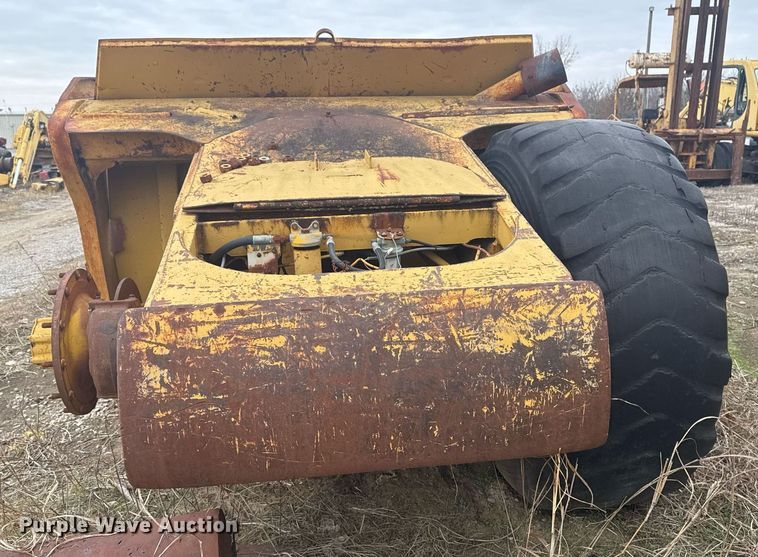 image for item DJ9731 1970 Caterpillar 613 conventional scraper 