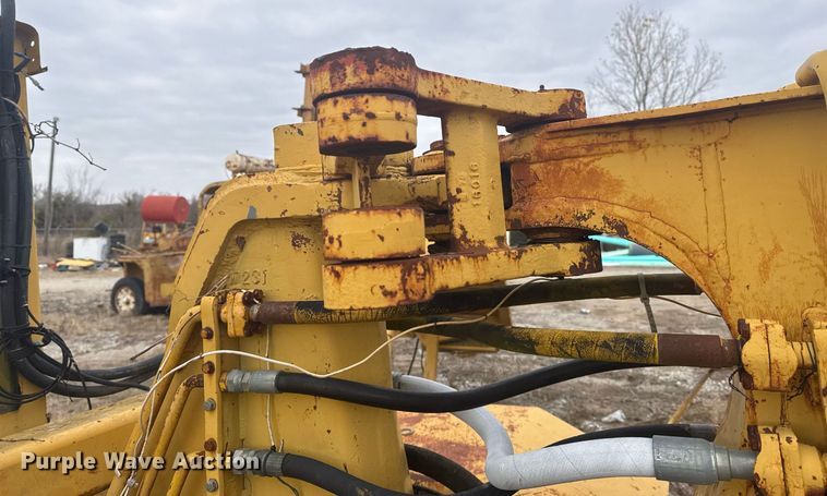 image for item DJ9731 1970 Caterpillar 613 conventional scraper 