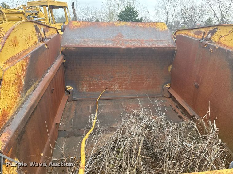 image for item DJ9731 1970 Caterpillar 613 conventional scraper 