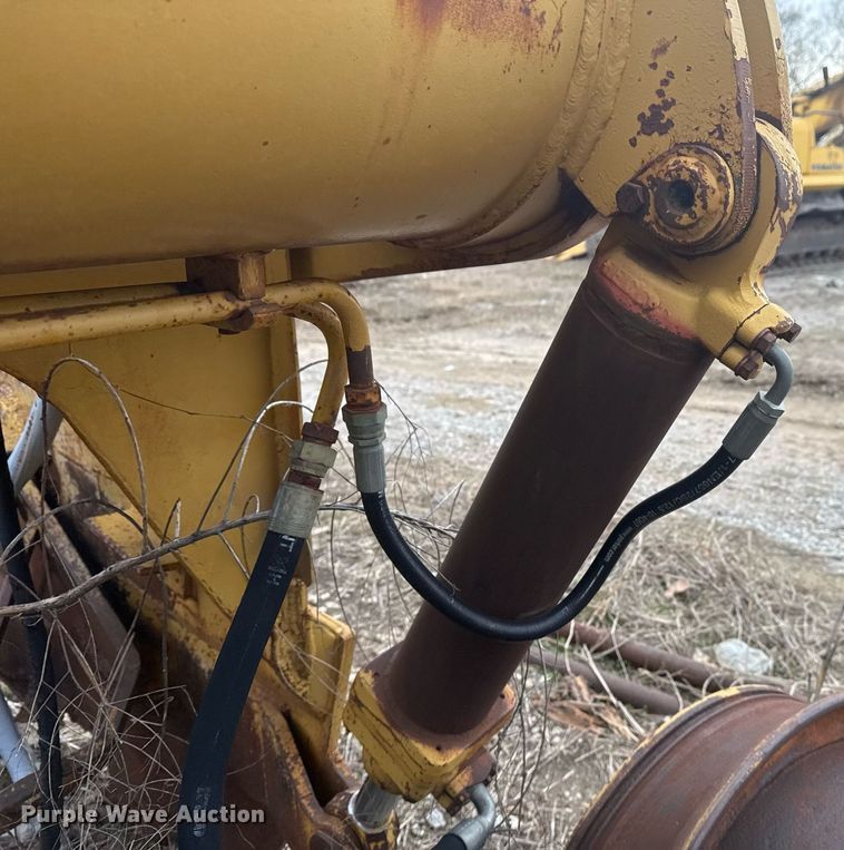 image for item DJ9731 1970 Caterpillar 613 conventional scraper 